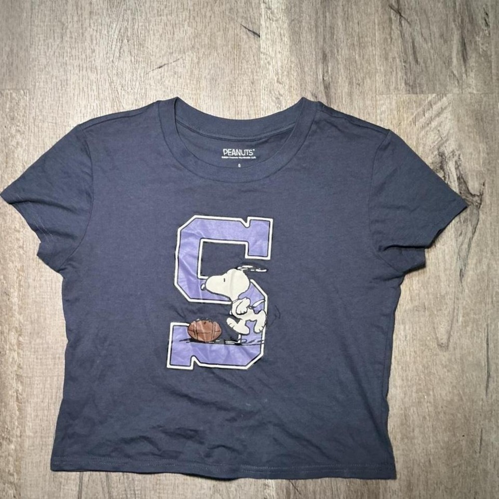 Snoopy purple cropped baby tee Size S